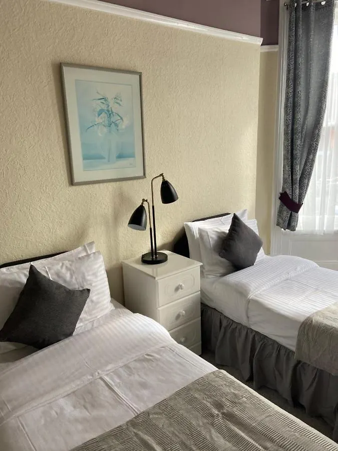 The Mountview Hotel Scarborough Guest house