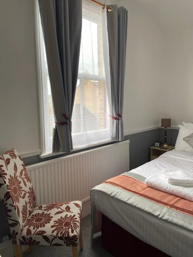 *** Guest house The Mountview Hotel Scarborough United Kingdom