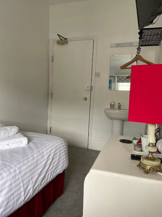 *** Guest house The Mountview Hotel Scarborough United Kingdom