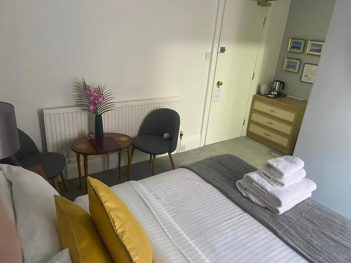 The Mountview Hotel Scarborough 3*,